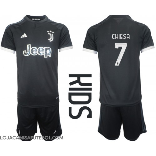 Camisa de Futebol Juventus Federico Chiesa #7 Equipamento Alternativo Infantil 2023-24 Manga Curta (+ Calças curtas)